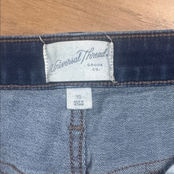 Universal Thread Dark Blue Distressed Jean Shorts high rise mid - Picture 2 of 3